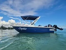 Bateau 17900
