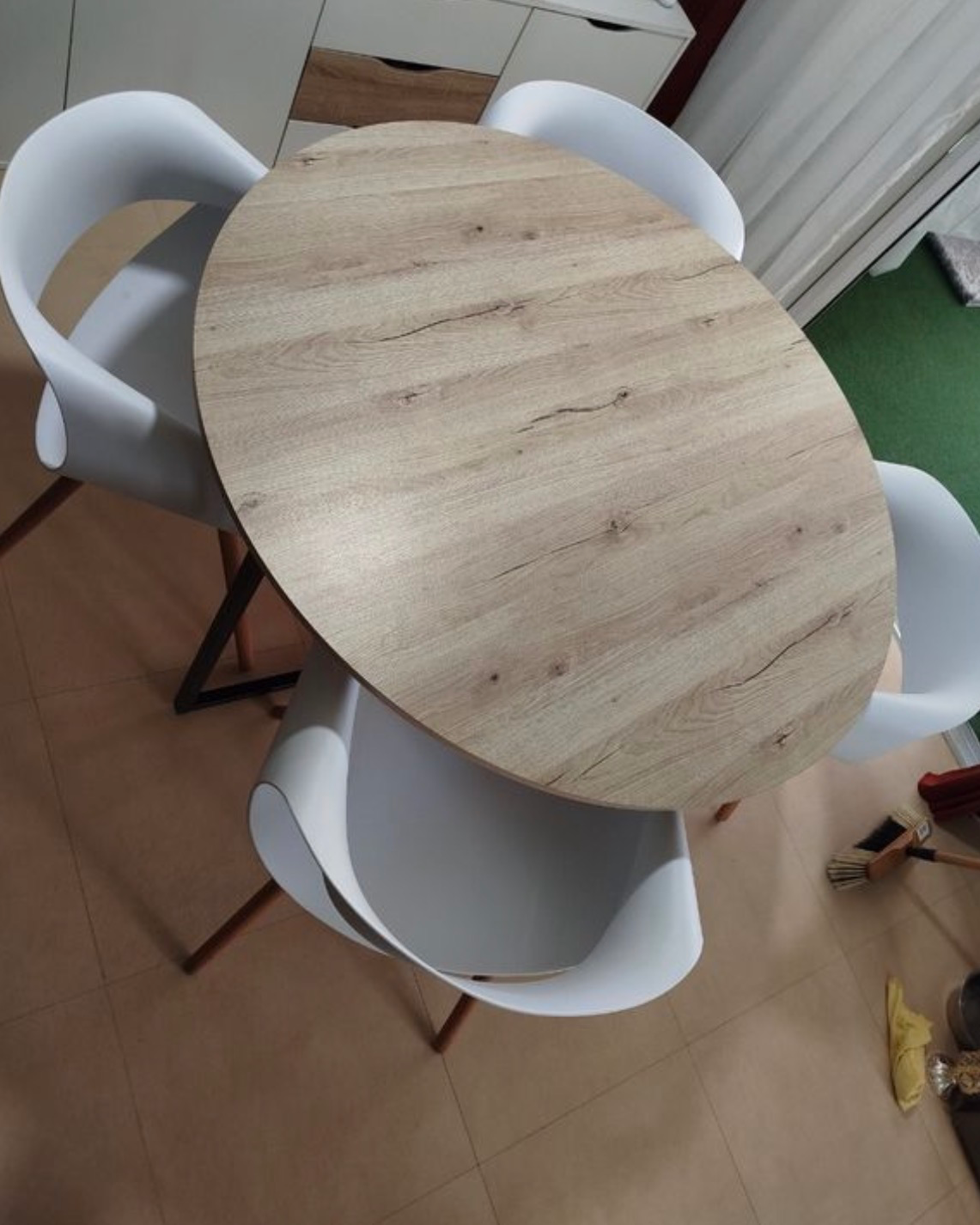 Table et chaise à vendre